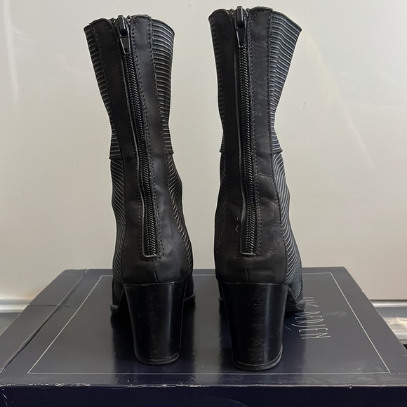 LUC BERJEN “Enix” Boots, size 6 - Picture 4 of 7